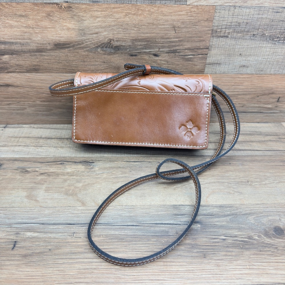 Patricia Nash Tan Embossed Crossbody Bag - Picture 7 of 8